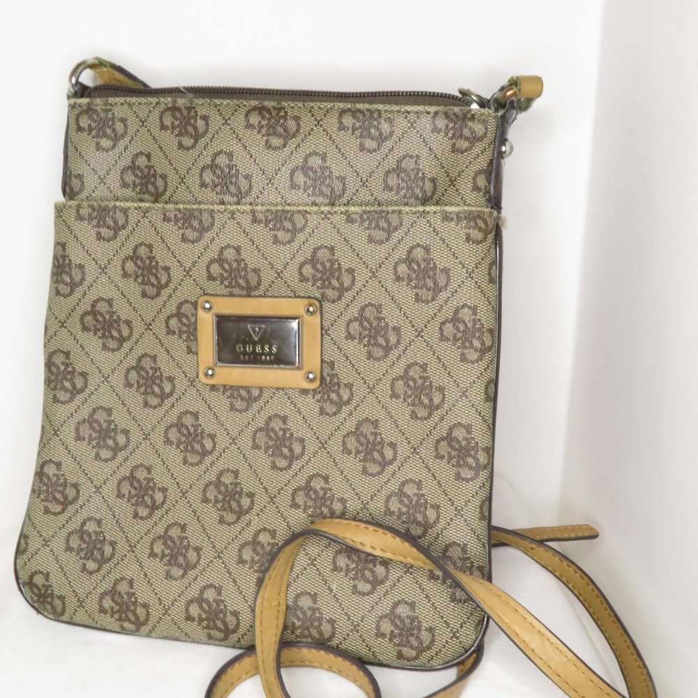 GUESS Crossbody Bag